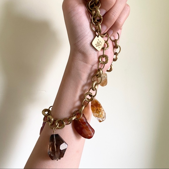 Meet your Posher, Janet - Picture 6 of 7